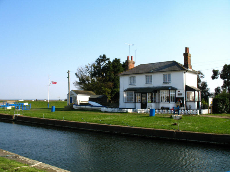 Lock cottage by sea lock on Chelmer and Blackwater Navigation