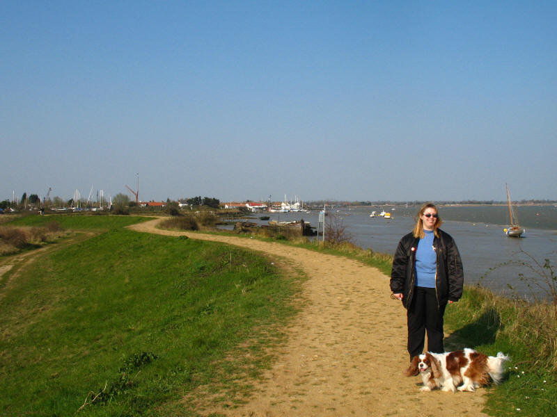 Lucy and Henry on the sea wall at Maldon