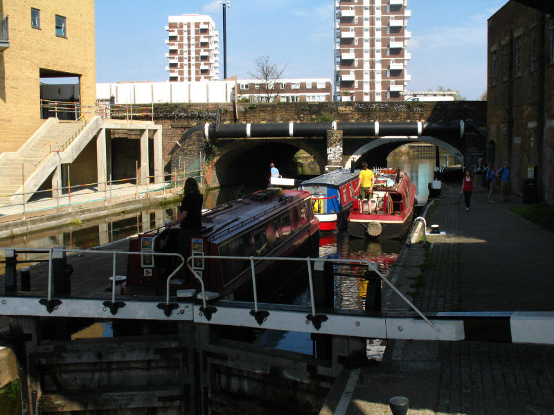 Commercial Road Lock, Regent's Canal