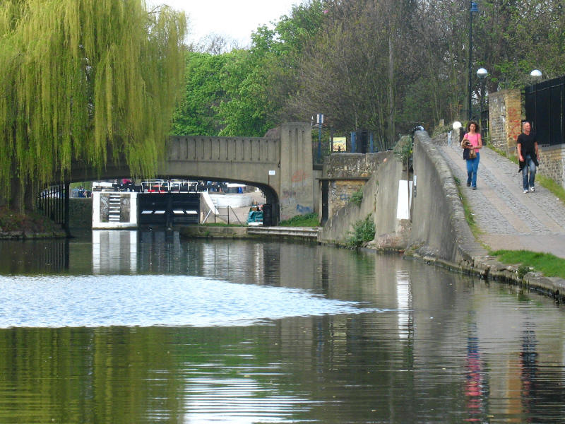 Regent's Canal junction with Hertford Union Canal, with Old Ford Lock visible
